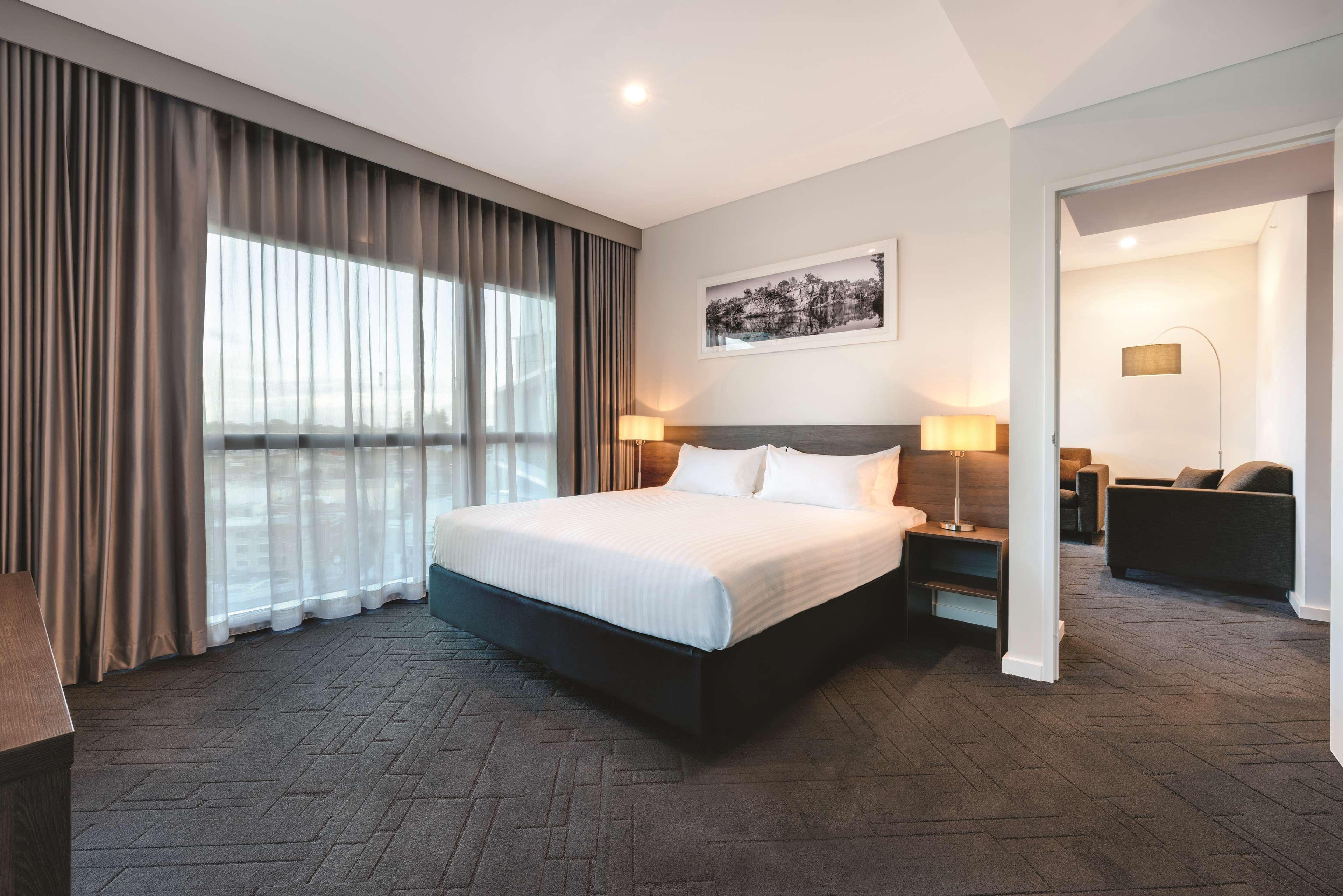 Vibe Hotel Subiaco Перт Экстерьер фото
