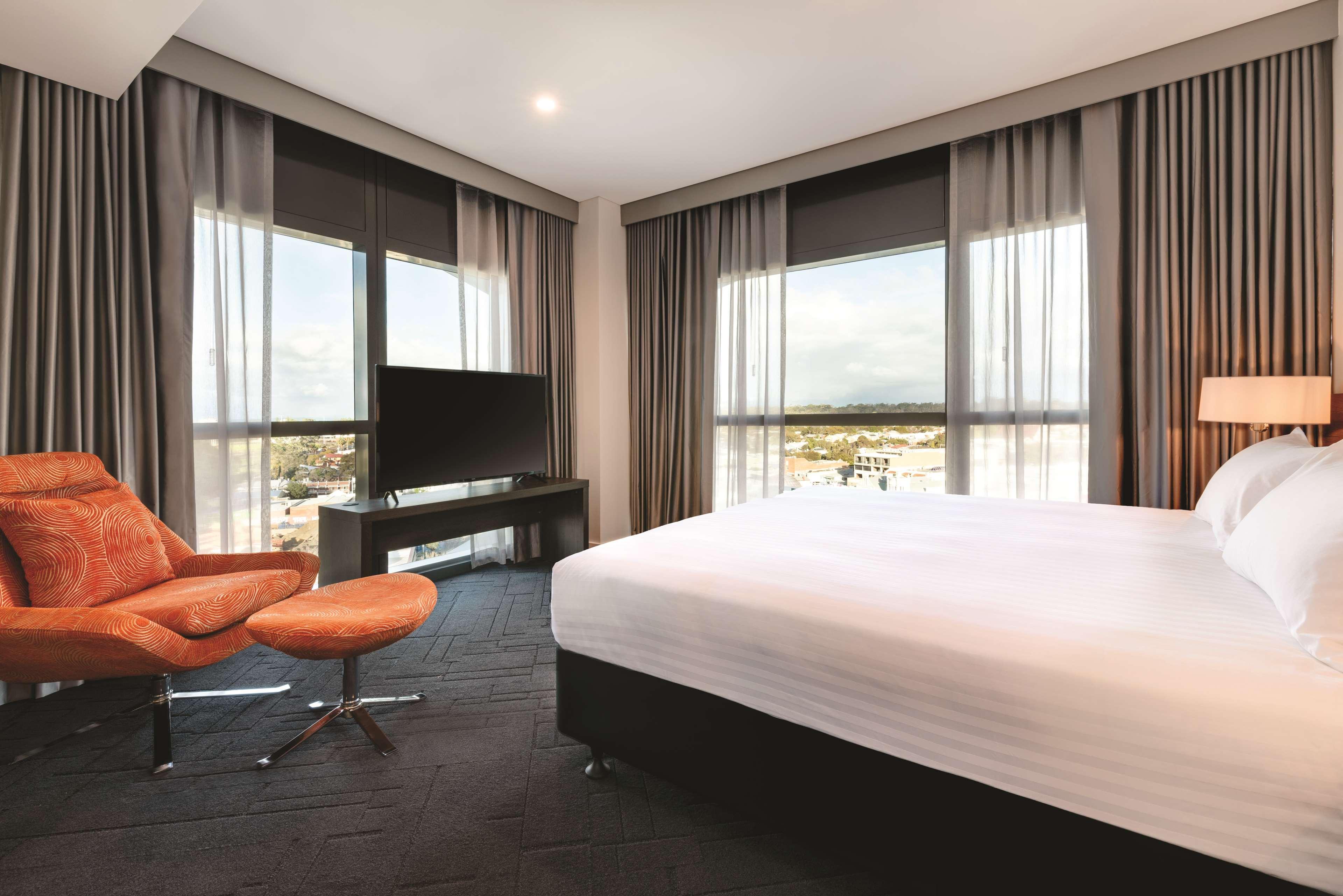 Vibe Hotel Subiaco Перт Экстерьер фото