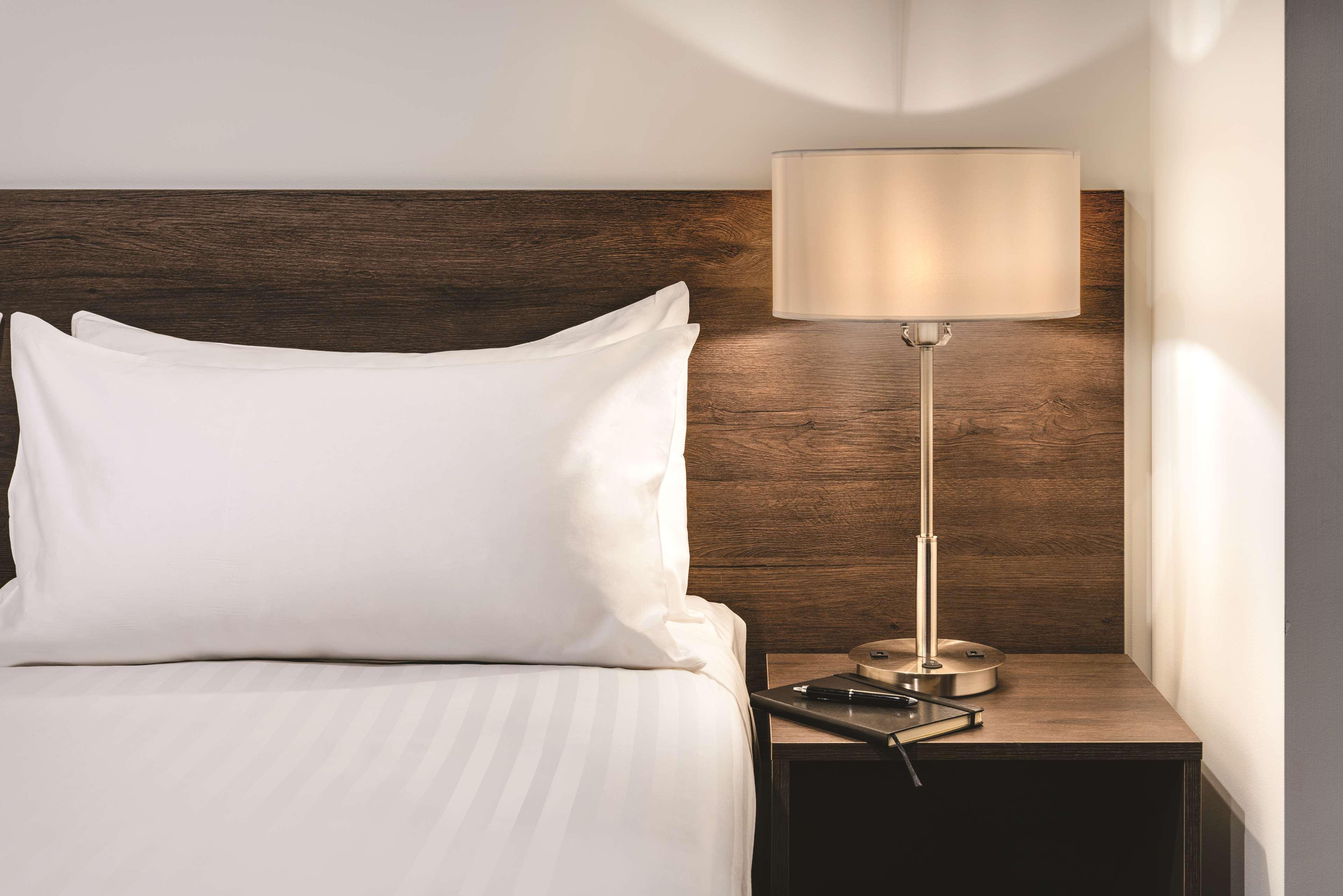 Vibe Hotel Subiaco Перт Экстерьер фото