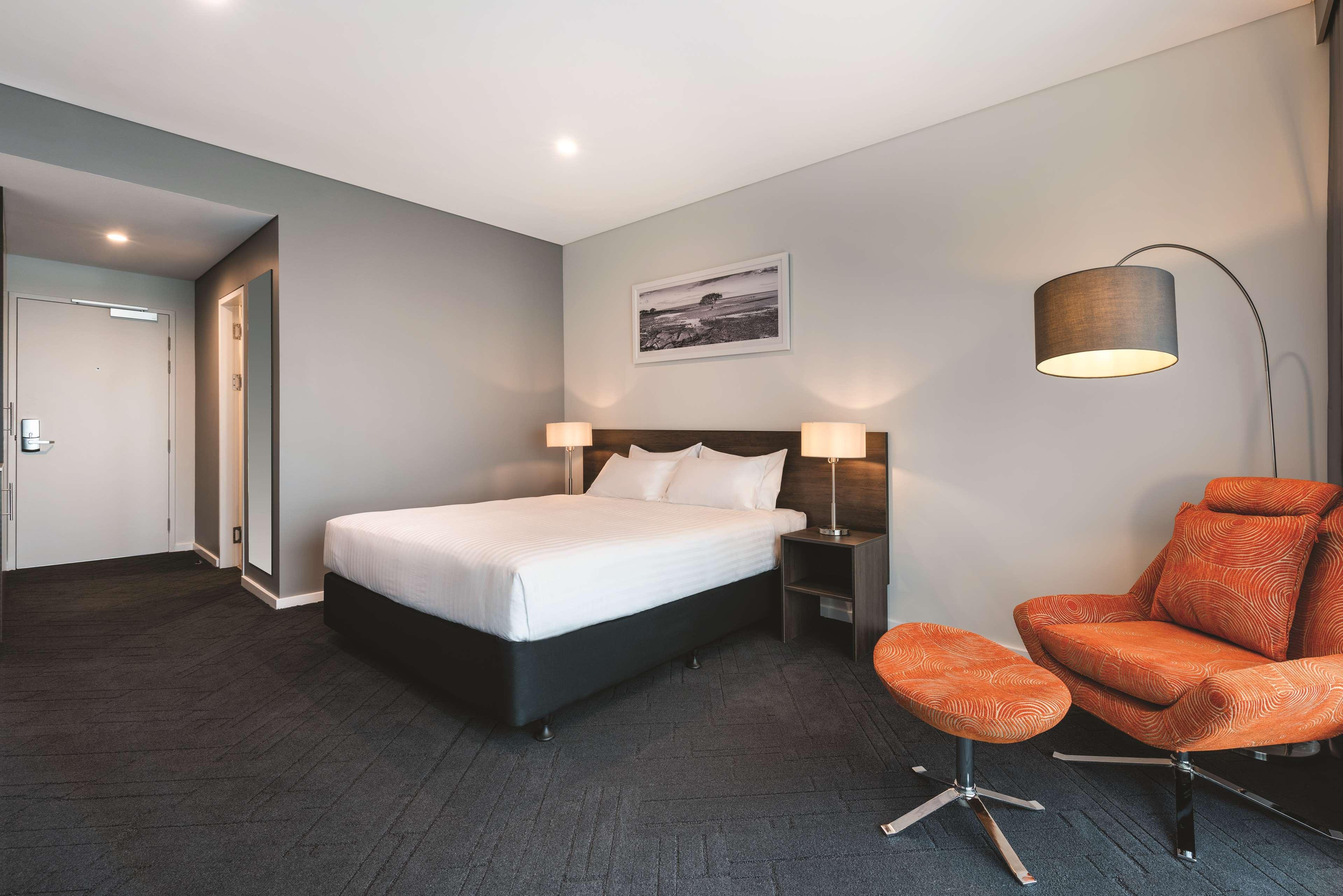 Vibe Hotel Subiaco Перт Экстерьер фото