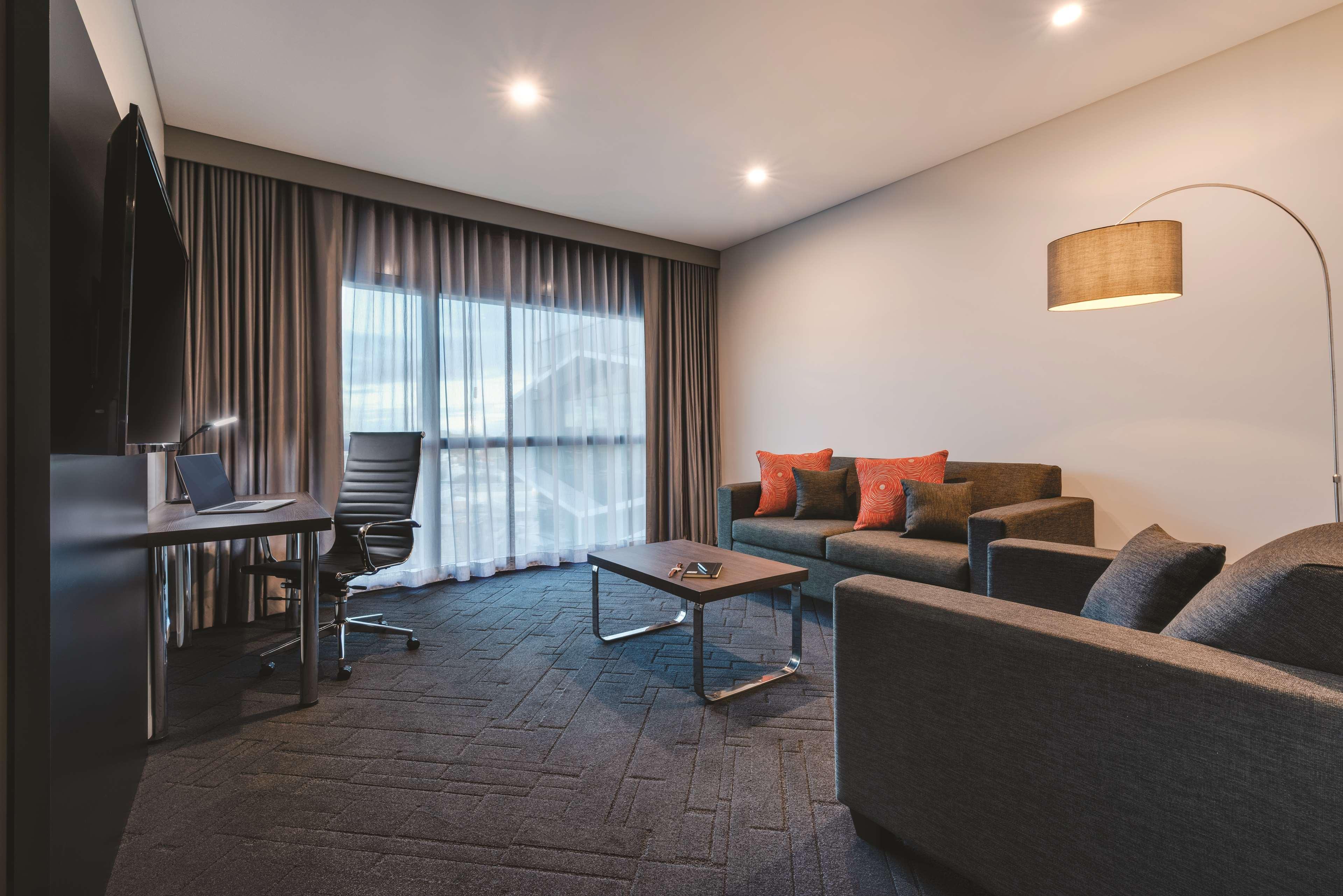 Vibe Hotel Subiaco Перт Экстерьер фото