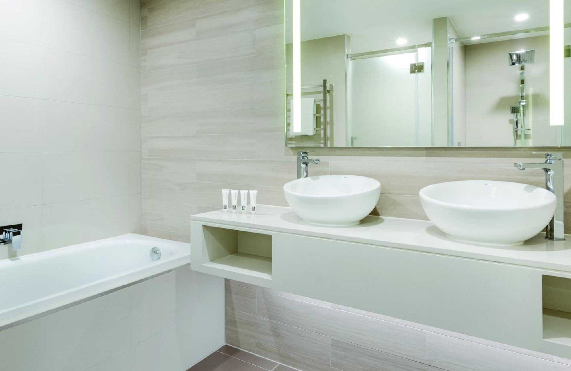 Vibe Hotel Subiaco Перт Экстерьер фото